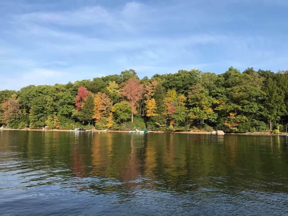 Andrew-Peterson-fall-day-boating-at-Deep-Creek-Lake,MD